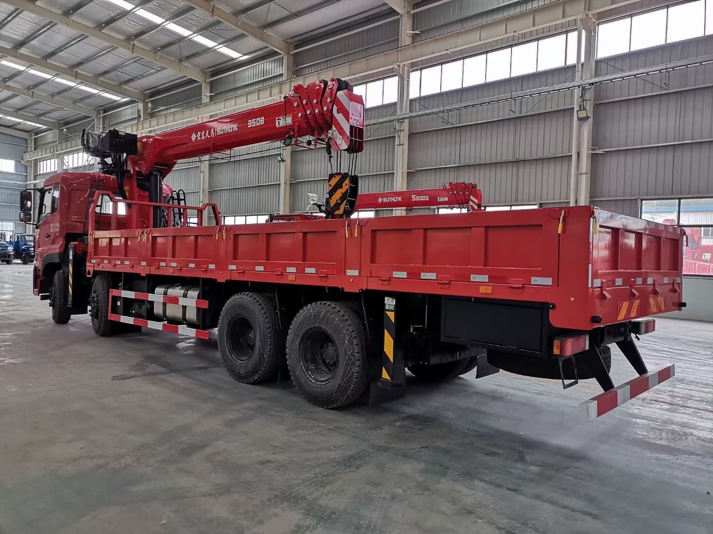 HBCT 3004-4 12 ton telescopic 4 Booms mounted crane from factory