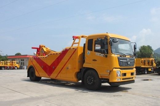 HBCT5181TQZL6A  4×2 medium-sized combined tow truck Wrecker truck-Dongfeng for sale